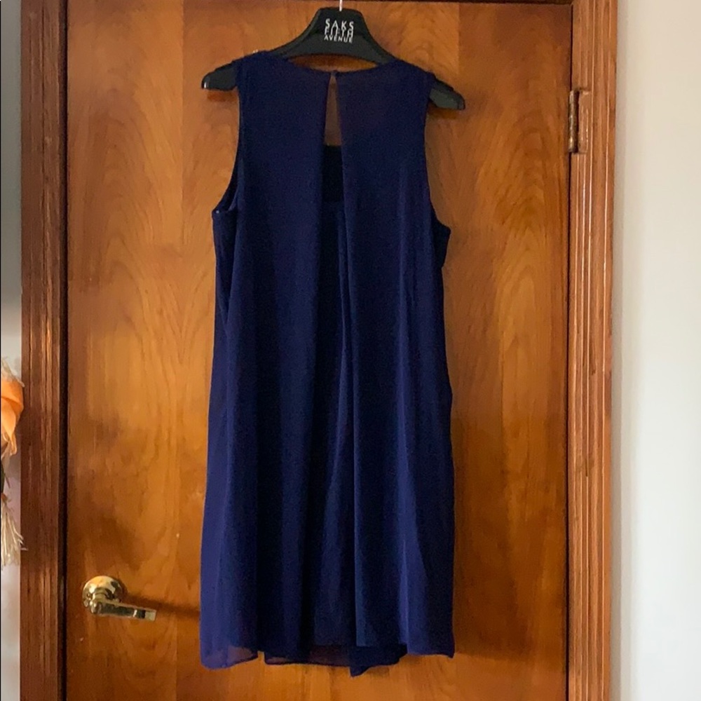 Dress - Picture 4 of 6